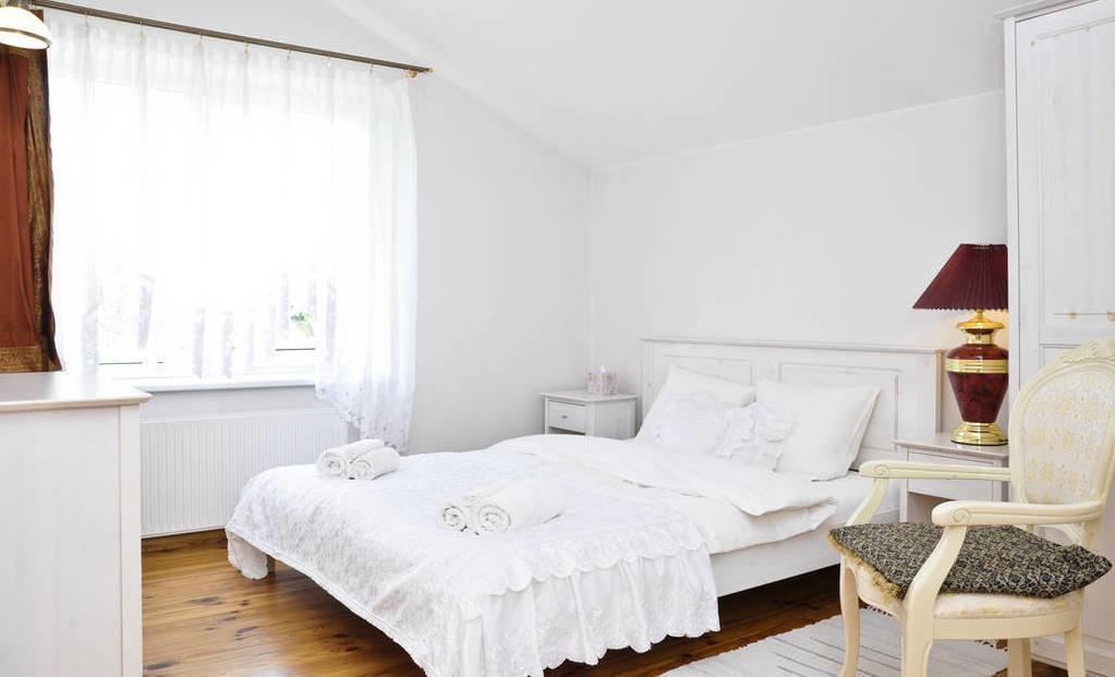 Irena Family House Hotel Вилнюс Стая снимка
