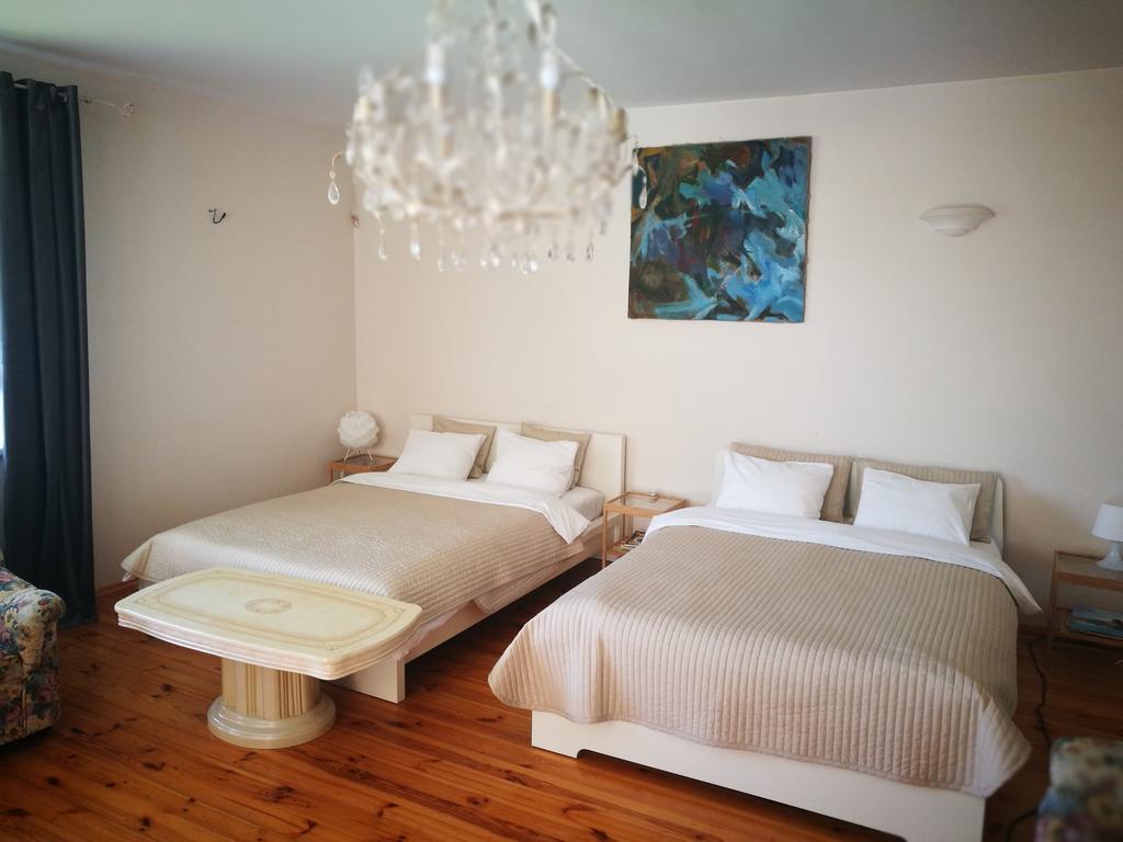 Irena Family House Hotel Вилнюс Екстериор снимка